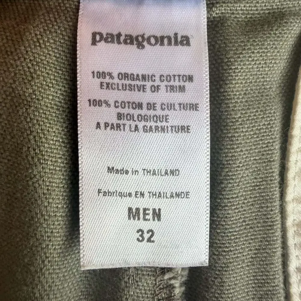 Patagonia Organic Cotton Green Canvas Utility Cargo Shorts Men's Size 32